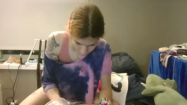 Snapshot of cuddlyavenue chatting on October 2025 01:05:02 AM cuddlyavenue online show from October 2025 01:05:02 AM