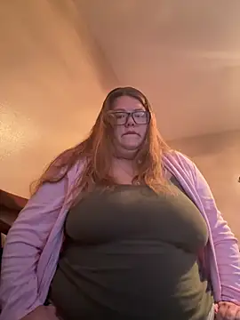 Snapshot of amberlynntun chatting on November 2025 09:36:02 PM amberlynntun online show from November 2025 09:36:02 PM