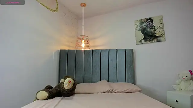 debora ortiz online show from September 2025 01:16:02 PM