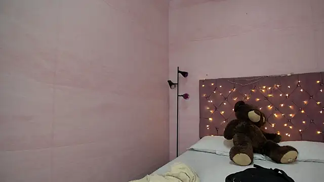 debora ortiz online show from October 2025 01:23:02 PM