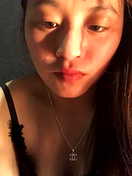 chipchip-00 online show from November 2025 10:45:02 PM