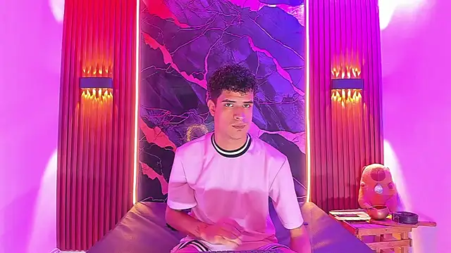 Lucky boys  X online show from October 2025 11:17:01 AM