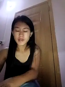 luy-xinh02 online show from September 2025 02:33:02 PM