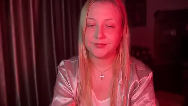 Snapshot of BikiHellena chatting on November 2025 11:05:01 PM BikiHellena online show from November 2025 11:05:01 PM