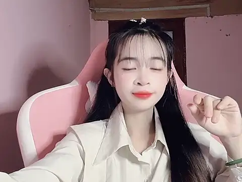 Snapshot of Suna7383 chatting on November 2025 05:34:02 PM Suna7383 online show from November 2025 05:34:02 PM