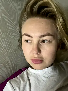 MartaLuna  online show from October 2025 07:14:02 PM