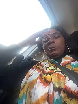 Snapshot of douceebene chatting on October 2025 11:54:02 AM douceebene online show from October 2025 11:54:02 AM