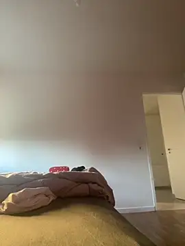 Snapshot of douceebene chatting on October 2025 03:47:02 PM douceebene online show from October 2025 03:47:02 PM