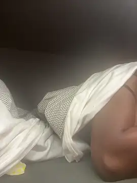 Snapshot of douceebene chatting on October 2025 10:32:02 PM douceebene online show from October 2025 10:32:02 PM