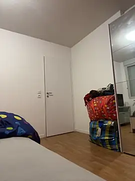 Snapshot of douceebene chatting on November 2025 05:56:01 PM douceebene online show from November 2025 05:56:01 PM