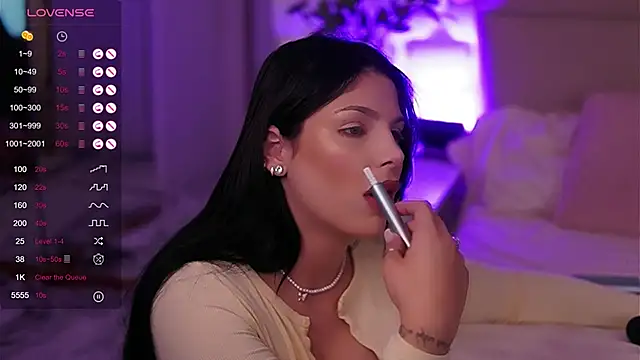 PlayfulAvalyn online show from October 2025 10:18:02 PM