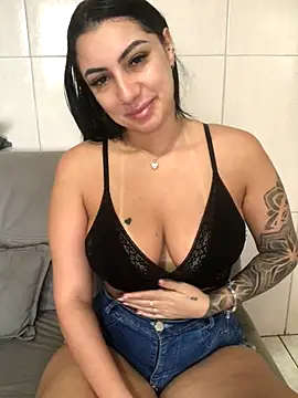 Andreininha online show from October 2025 07:40:01 PM