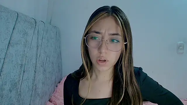 Snapshot of kimmy_vegga2 chatting on November 2025 04:25:02 AM kimmy vegga2 online show from November 2025 04:25:02 AM