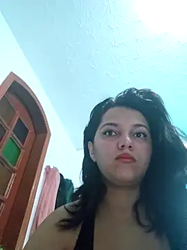 Snapshot of MaoMaoLa chatting on November 2025 12:37:02 PM MaoMaoLa online show from November 2025 12:37:02 PM