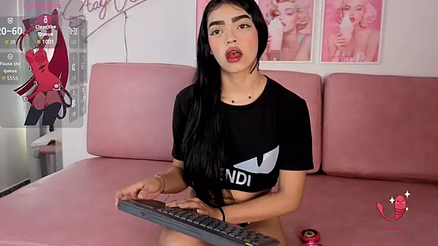 Emmy sexygirl online show from November 2025 12:37:02 PM