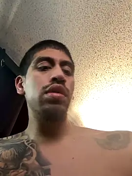 Snapshot of busnfatnutsLildee chatting on October 2025 07:58:02 PM busnfatnutsLildee online show from October 2025 07:58:02 PM