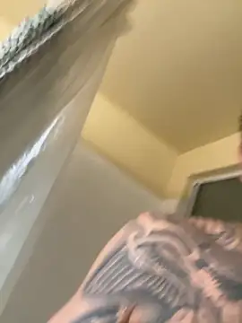 Snapshot of busnfatnutsLildee chatting on November 2025 08:14:02 AM busnfatnutsLildee online show from November 2025 08:14:02 AM