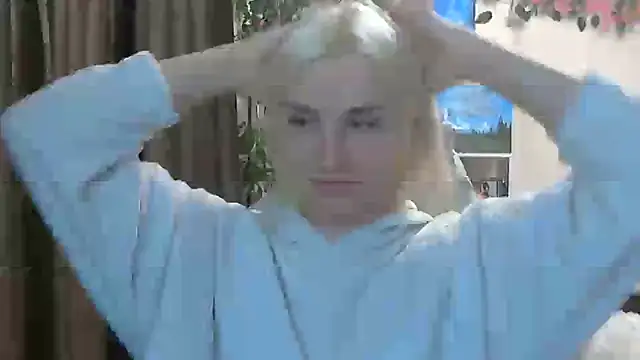 AmieXNice online show from September 2025 05:24:02 PM