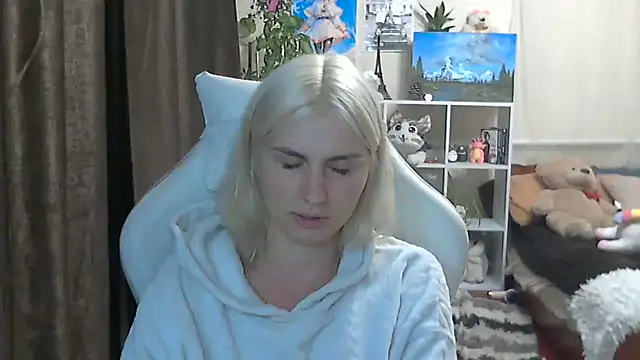 AmieXNice online show from September 2025 06:07:01 PM