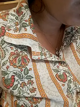 Riya Sharma679 online show from September 2025 08:42:02 PM