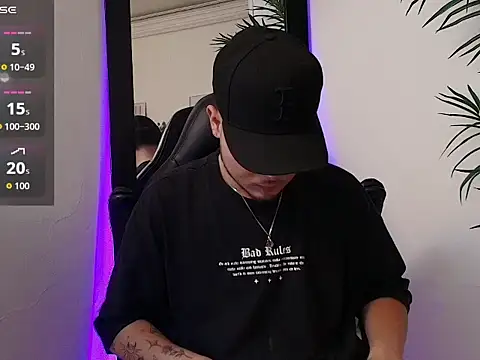 Snapshot of SALVATORE_MULLER1 chatting on October 2025 11:24:02 PM SALVATORE MULLER1 online show from October 2025 11:24:02 PM