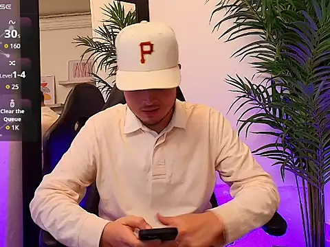 Snapshot of SALVATORE_MULLER1 chatting on October 2025 12:20:01 AM SALVATORE MULLER1 online show from October 2025 12:20:01 AM