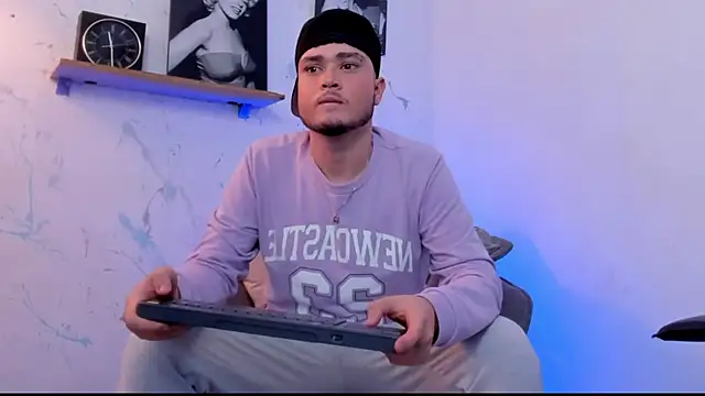 Snapshot of SALVATORE_MULLER1 chatting on October 2025 12:31:01 AM SALVATORE MULLER1 online show from October 2025 12:31:01 AM