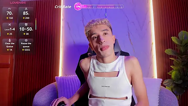 sweetsanti online show from October 2025 12:16:02 PM