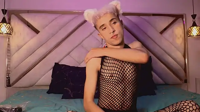 Snapshot of sweetsanti chatting on November 2025 09:02:01 PM sweetsanti online show from November 2025 09:02:01 PM