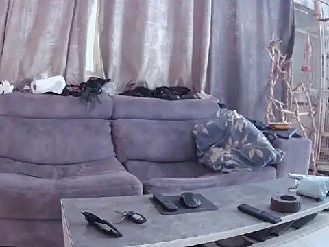 Snapshot of Alexis21821 chatting on November 2025 06:35:01 AM Alexis21821 online show from November 2025 06:35:01 AM