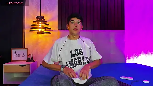 SandroVeyra online show from October 2025 03:37:02 AM