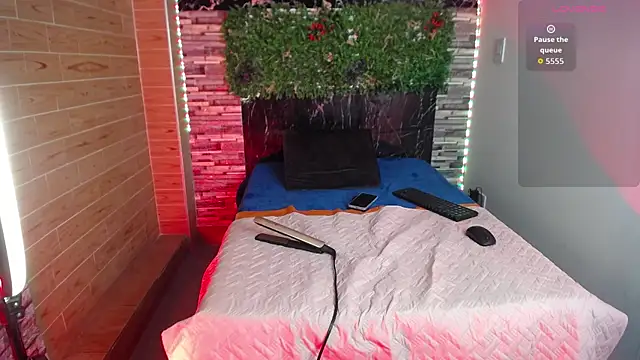 dayis durand online show from September 2025 08:13:02 PM