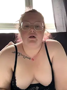 Snapshot of AmberBliss-X chatting on October 2025 11:07:02 AM AmberBliss-X online show from October 2025 11:07:02 AM