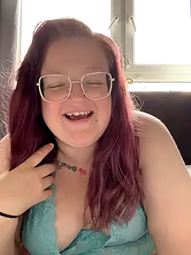 Snapshot of AmberBliss-X chatting on October 2025 10:02:01 AM AmberBliss-X online show from October 2025 10:02:01 AM