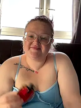 Snapshot of AmberBliss-X chatting on October 2025 09:52:02 AM AmberBliss-X online show from October 2025 09:52:02 AM