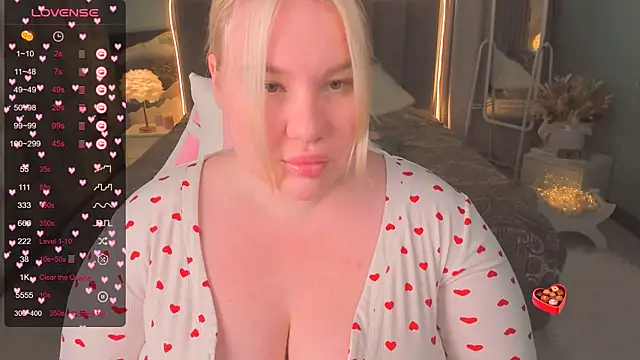 Only Teasing online show from September 2025 08:00:02 PM