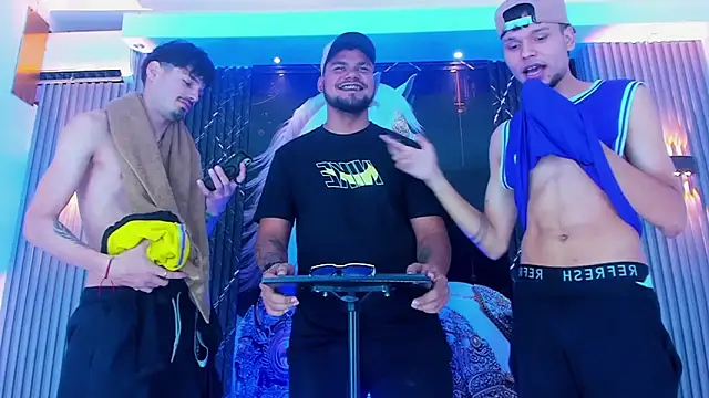 Iam Steven online show from September 2025 02:00:01 PM