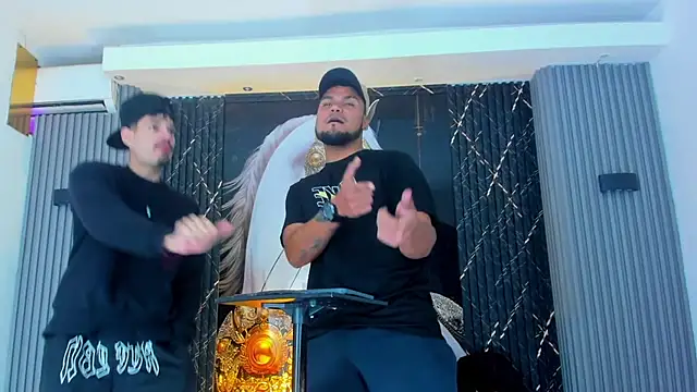 Iam Steven online show from November 2025 01:11:02 PM