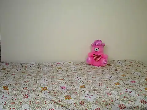 Snapshot of Naughtyy_stripgirl chatting on September 2025 07:35:01 PM Naughtyy stripgirl online show from September 2025 07:35:01 PM