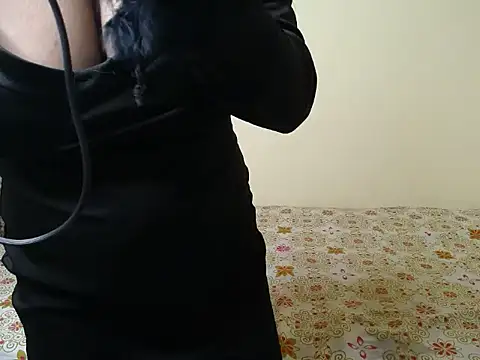 Snapshot of Naughtyy_stripgirl chatting on September 2025 07:41:01 AM Naughtyy stripgirl online show from September 2025 07:41:01 AM