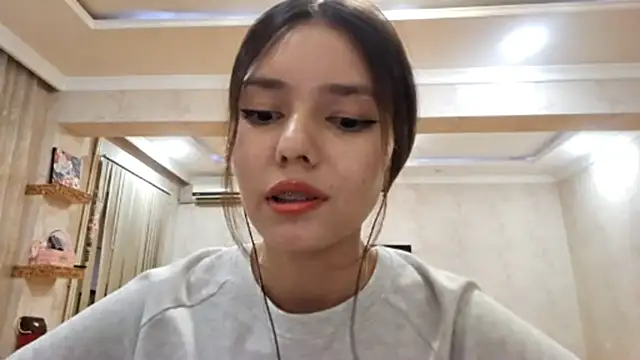 GloriaMelendez online show from September 2025 01:22:01 PM