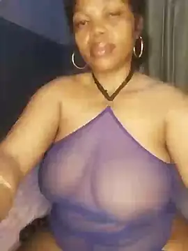 boujee01 online show from October 2025 12:52:02 AM