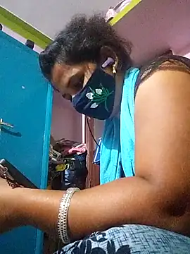 Snapshot of TAMI_KAYAL chatting on November 2025 10:21:01 PM TAMI KAYAL online show from November 2025 10:21:01 PM