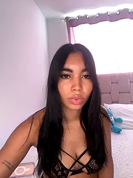 Snapshot of karolaalcendra chatting on October 2025 07:58:01 PM karolaalcendra online show from October 2025 07:58:01 PM