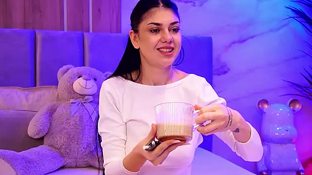 ZaraCapri online show from October 2025 08:16:02 AM