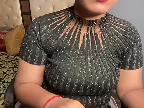 Reena R online show from September 2025 12:49:02 PM