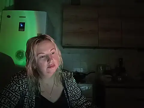 Marilen online show from September 2025 06:02:02 PM