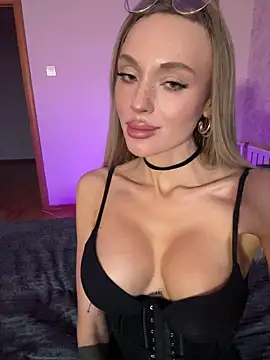 Squirtella online show from October 2025 09:18:02 AM