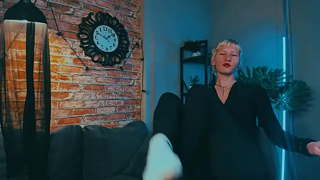 Snapshot of Kim_Waite chatting on September 2025 02:44:01 PM Kim Waite online show from September 2025 02:44:01 PM