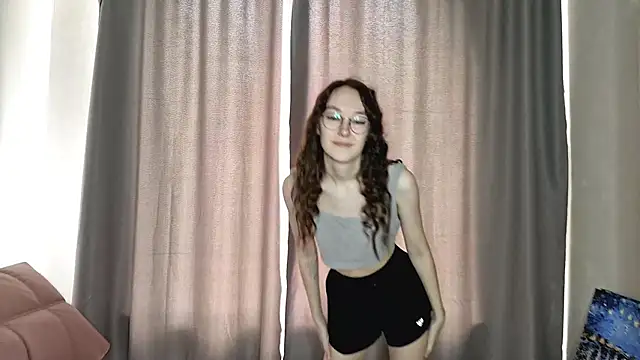 BritniMaddocks online show from September 2025 08:19:01 AM